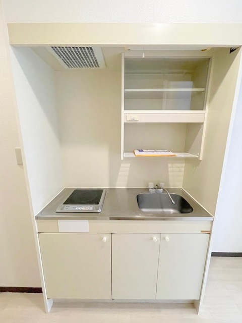 キッチン　※同建物別部屋参考写真