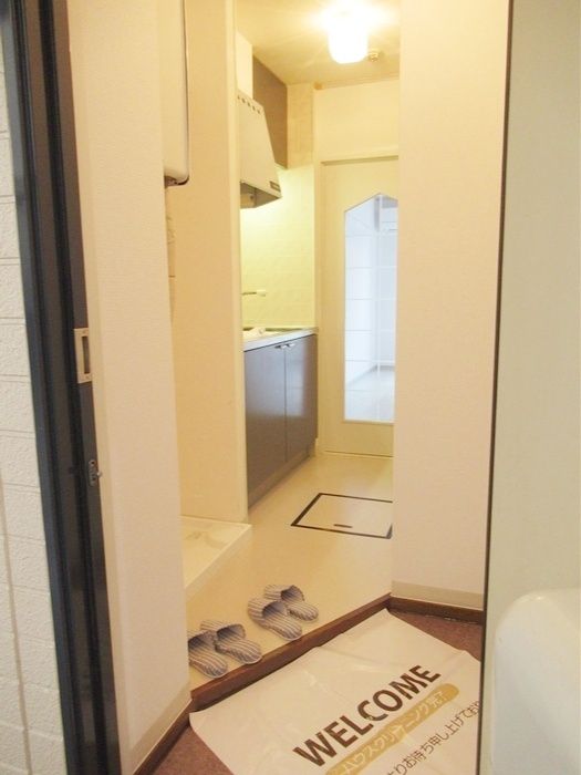 玄関　お部屋探しは【タウンハウジング蘇我店】にお任せ下さい♪