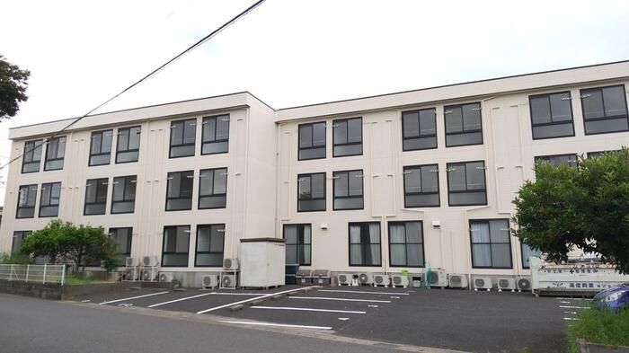 建物外観　お部屋探しはタウンハウジング蘇我店にお任せ下さい♪