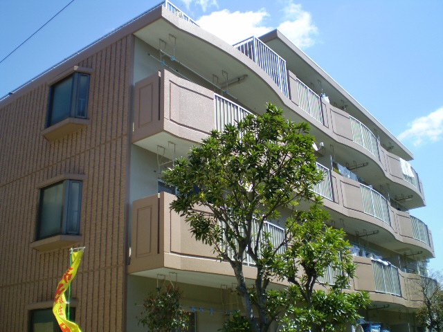 建物外観　日当たり良好！