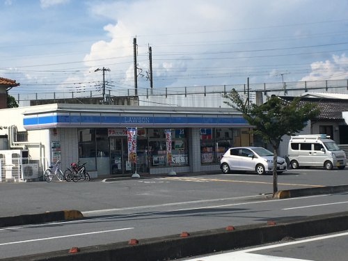 コンビニ　ローソン 行田門井町一丁目店（コンビニ）まで440m