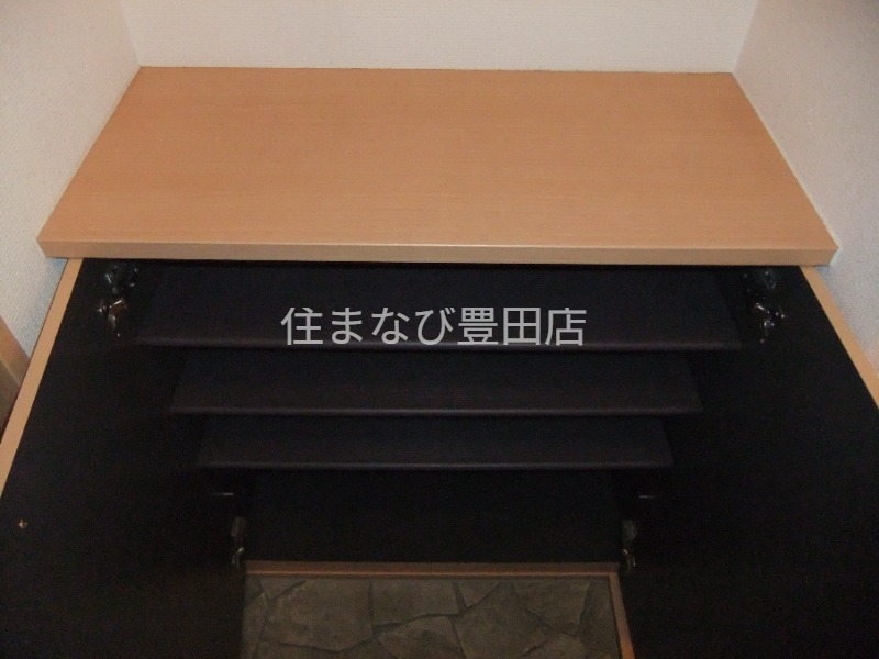 玄関　同型タイプ