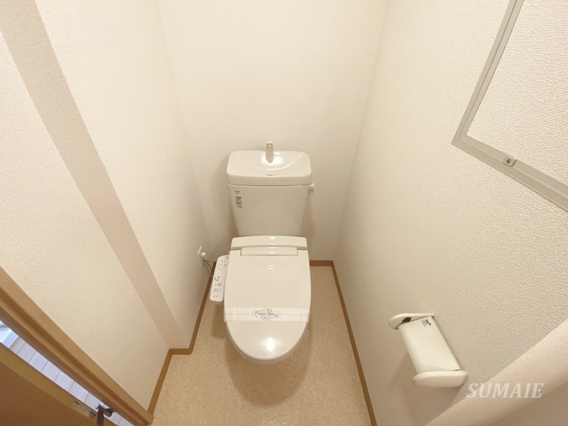 トイレ　コンパクトで使いやすいトイレです☆