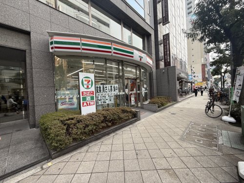 コンビニ　セブン-イレブン 四ツ橋北堀江店（コンビニ）まで229m