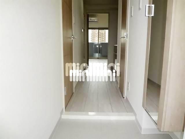 玄関　玄関から廊下スペース