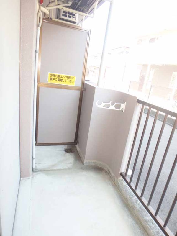 バルコニー　東向きで朝日が差し込みます☆