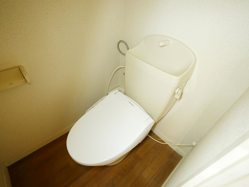 トイレ　トイレ※ウォシュレットは残置物となります。