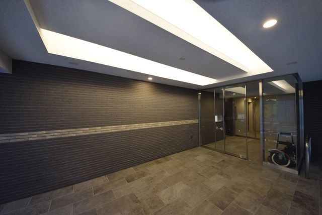 東京メトロ銀座線 神田駅 徒歩3分 12階建 築8年の外観写真