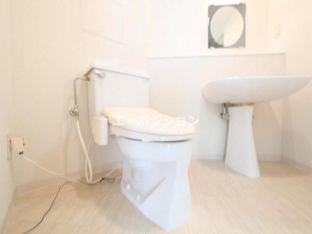 トイレ　グラスホッパー