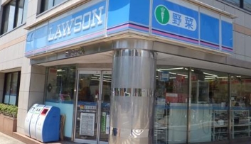コンビニ　ローソン東陽三丁目店（コンビニ）まで377m