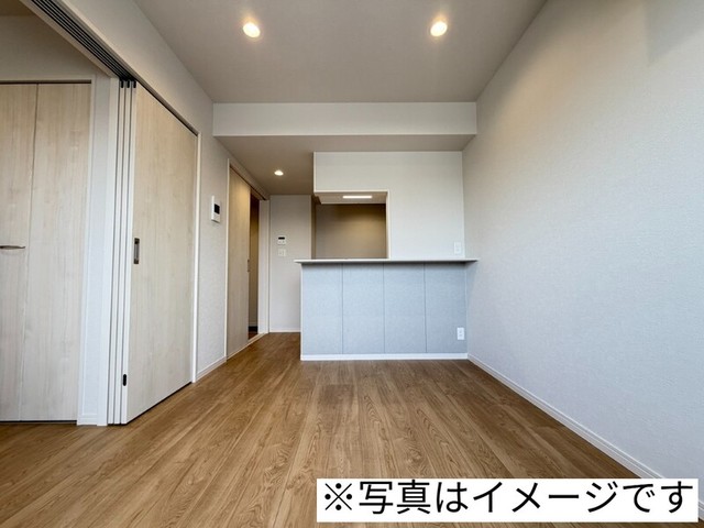 地下鉄御堂筋線 長居駅 徒歩10分 3階建 新築の内装写真