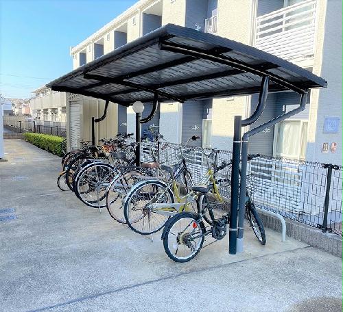 その他共有部分　屋根付き駐輪場