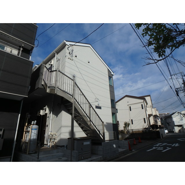 リュミエ妙蓮寺の外観写真