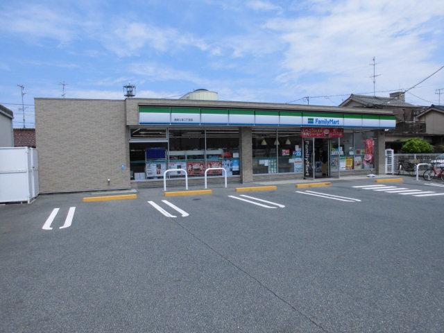 コンビニ　ファミリーマート 西あじま二丁目店（コンビニ）まで244m