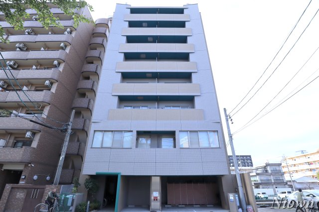 建物外観　おしゃれな居間です