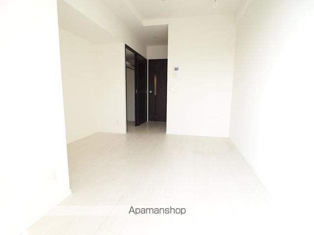 レジディア新御徒町IIの居間写真