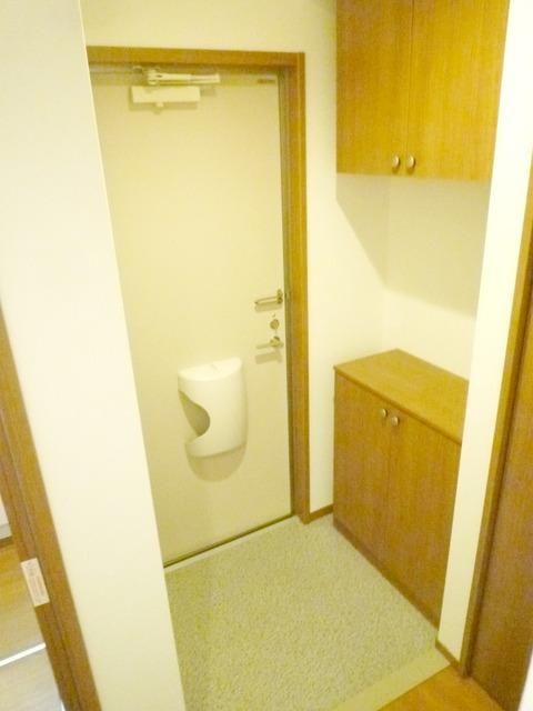 玄関　※同タイプイメージです