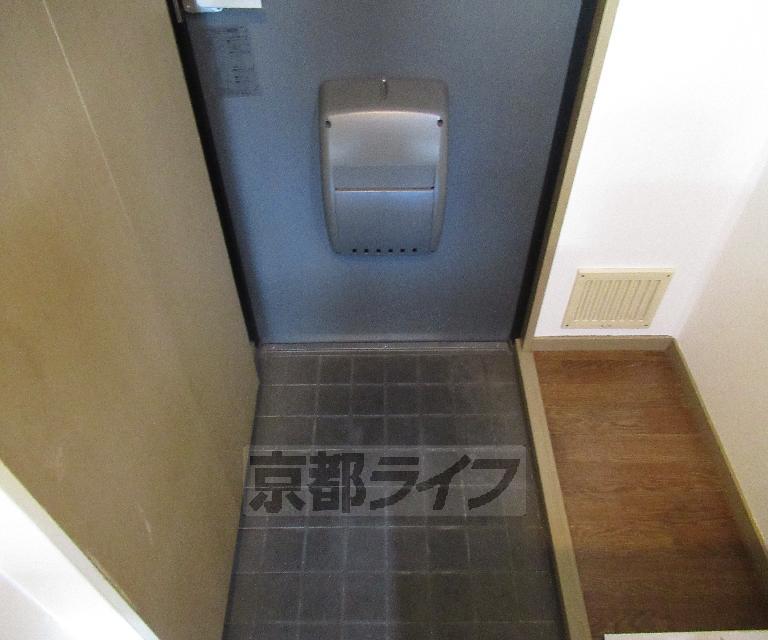 ハイツ山岡の玄関写真