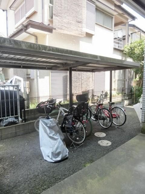 その他共有部分　屋根付駐輪場