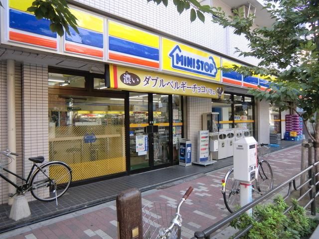 コンビニ　ミニストップ（コンビニ）まで130m