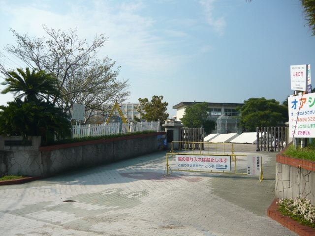 小学校　可愛小学校（小学校）まで1500m