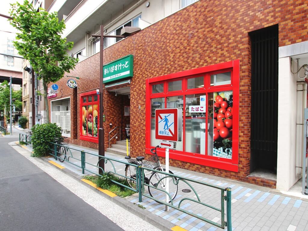 都営新宿線 浜町駅 徒歩6分 8階建 築2年の周辺写真