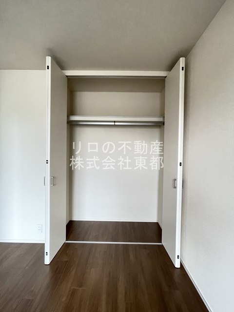 収納　パイプハンガー付き☆畳まず衣類を掛けることができます♪