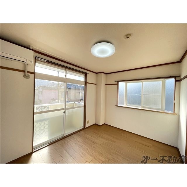 建物外観　洋室