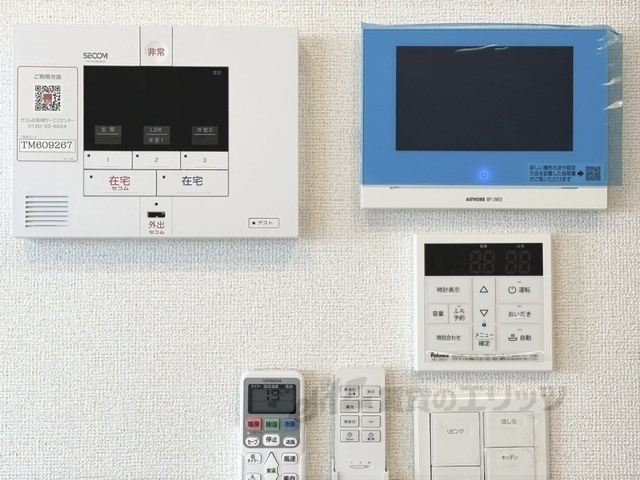その他設備　給湯器リモコン