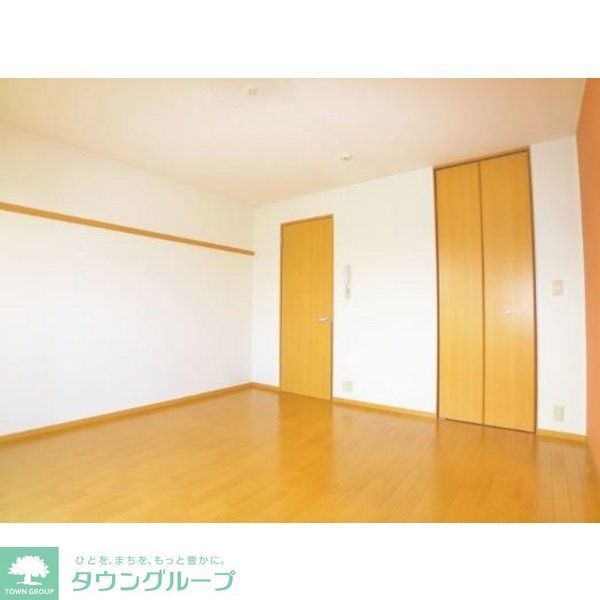 サンモール・Sの居間写真