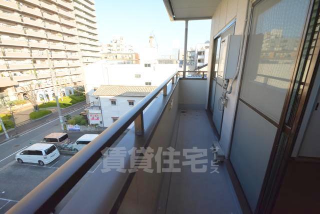 地下鉄四つ橋線 住之江公園駅 徒歩10分 4階建 築32年の内装写真