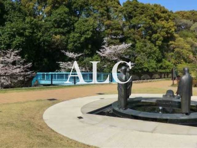 公園　片山小さな緑地（公園）まで339m