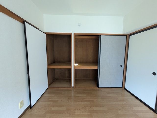 マンションヒマワリの内装写真