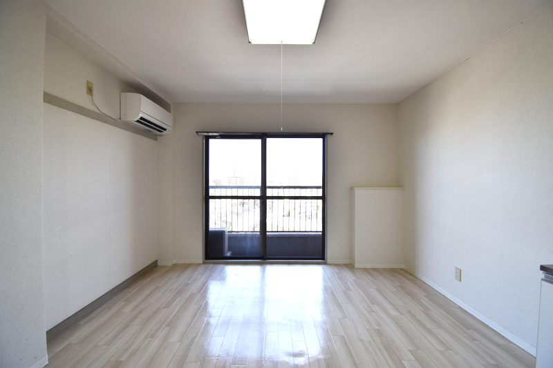 アシスト水戸マンションの居間写真
