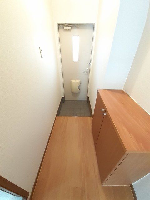 エンペラーヒルズ平手の玄関写真