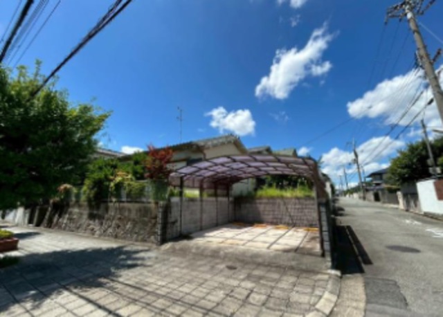 粟生新家5丁目貸家の外観写真