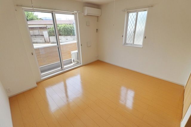 居室・リビング　★お部屋探しはタウンハウジング大和店へ★