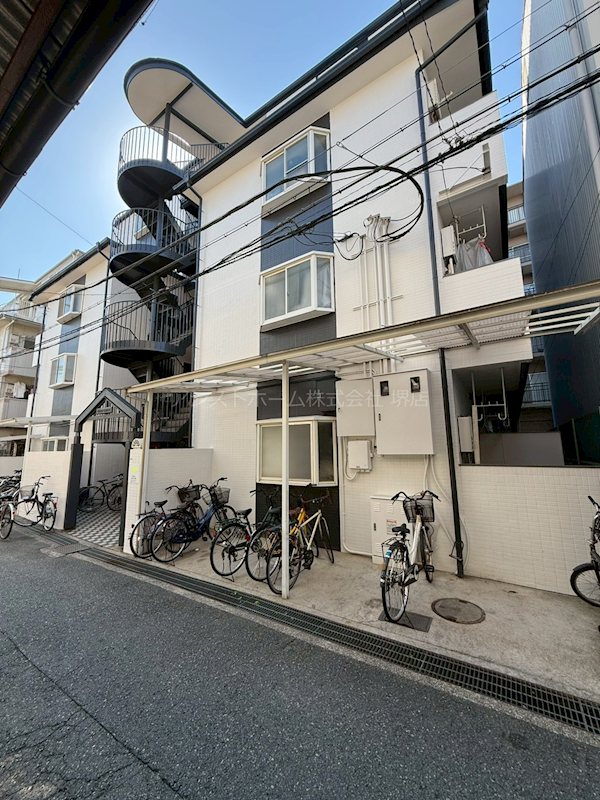 ゴールドクレストの外観写真