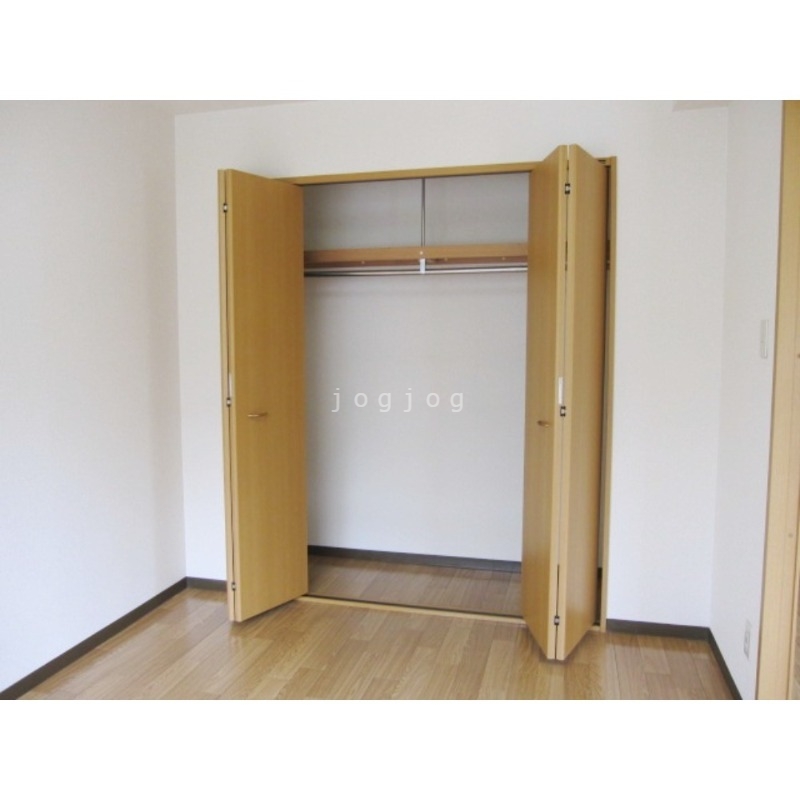 収納　収納が大きく、たくさんものが入ります。