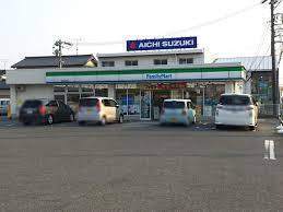コンビニ　ファミリーマート岡崎牧御堂店（コンビニ）まで501m