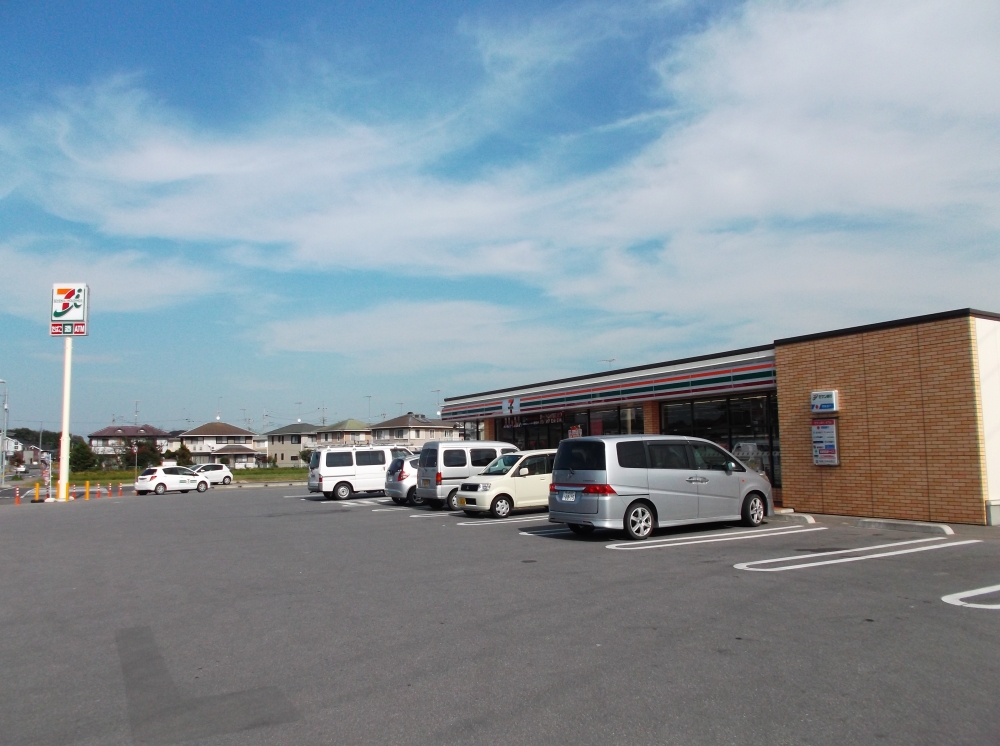 コンビニ　セブンイレブン結城四ツ京店（コンビニ）まで299m