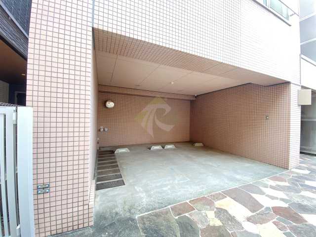 駐車場　プリマベーラ