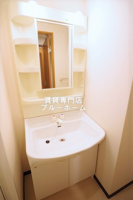 洗面設備　独立洗面台あります！