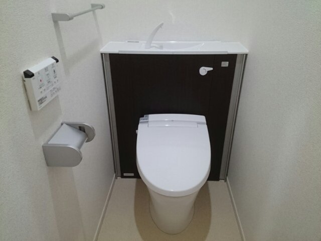 トイレ　ゆったりとした空間のトイレです