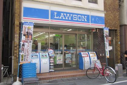 コンビニ　ローソン 駒込一丁目（コンビニ）まで575m