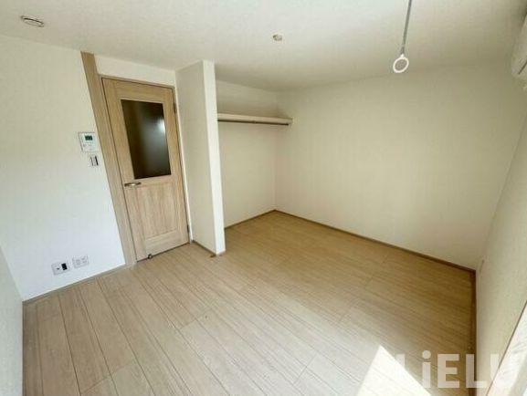 ＪＲ仙石線 榴ケ岡駅 徒歩13分 2階建 築3年の居間写真