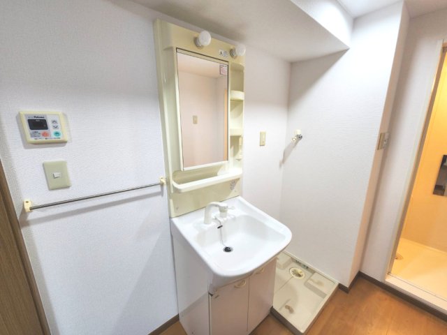 ＪＲ東海道本線 甲子園口駅 徒歩4分 5階建 築24年の内装写真