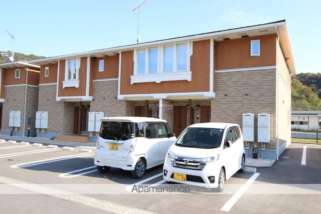 ＪＲ山陽本線 福山駅 バス乗車時間：45分 最寄りバス停で下車 徒歩7分 築13年