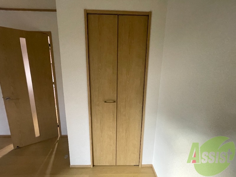 収納　お部屋にあるクローゼットの写真です。安心ですね。