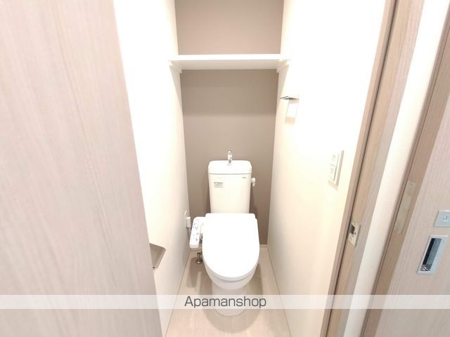地下鉄御堂筋線 新大阪駅 徒歩4分 14階建 築4年のトイレ写真